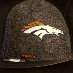 Denver Broncos New Era Chic Knit Hat